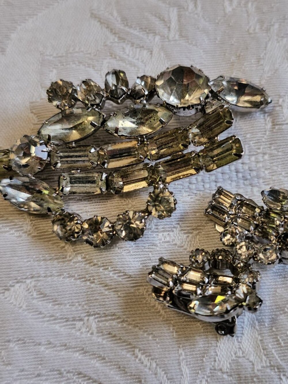 Vintage Continental rhinestone brooch and earrings